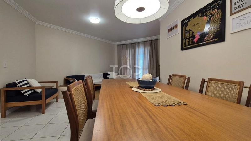 QUADRA MAR DIFERENCIADO EM MEIA PRAIA: 2ª foto da galeria de imagens do imóvel