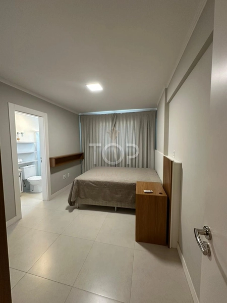 APARTAMENTO MOBILIADO EM MEIA PRAIA: 4ª foto da galeria de imagens do imóvel