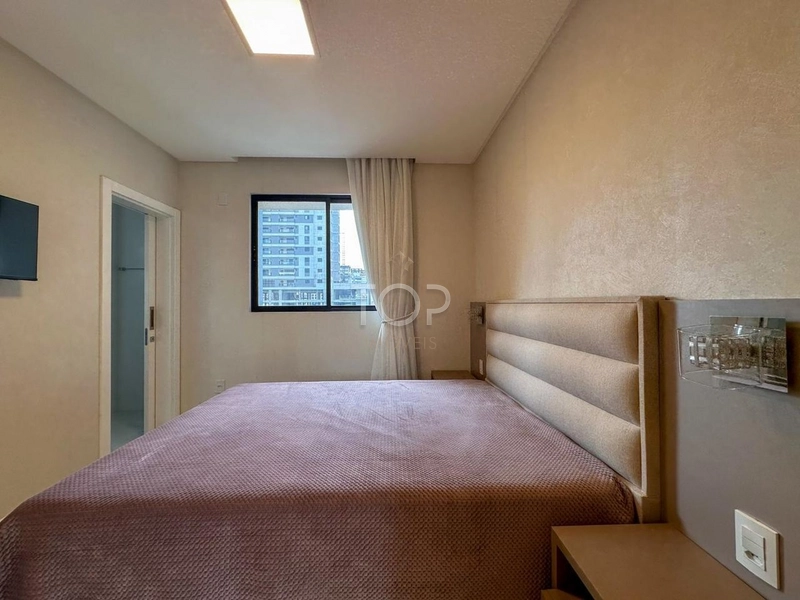 3 Suítes Finamente Mobiliado em Meia Praia: 6ª foto da galeria de imagens do imóvel