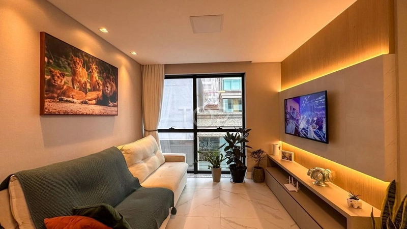 3 Suítes Finamente Mobiliado em Meia Praia: 4ª foto da galeria de imagens do imóvel