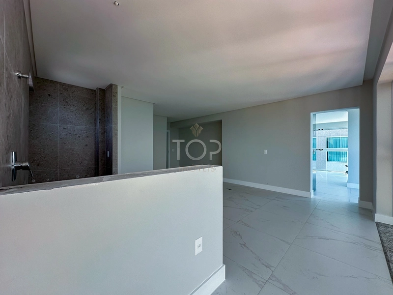 APARTAMENTO PRONTO COM VISTA PARA O MAR EM MEIA PRAIA: 58ª foto da galeria de imagens do imóvel