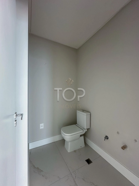 APARTAMENTO PRONTO COM VISTA PARA O MAR EM MEIA PRAIA: 55ª foto da galeria de imagens do imóvel