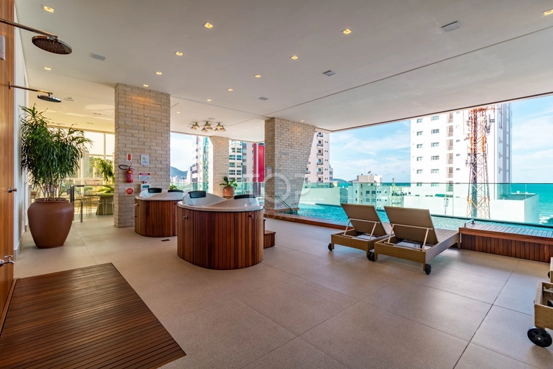 APARTAMENTO PRONTO COM VISTA PARA O MAR EM MEIA PRAIA: 10ª foto da galeria de imagens do imóvel