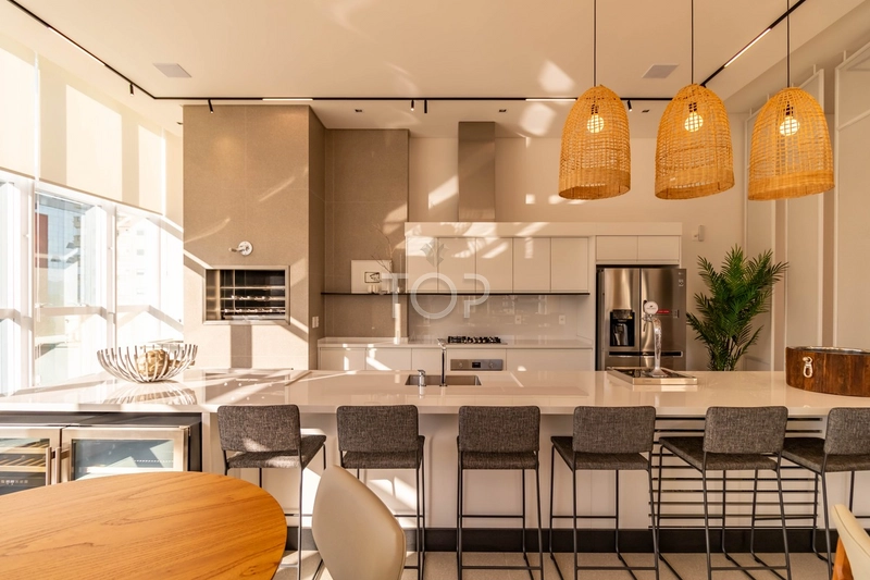 APARTAMENTO PRONTO COM VISTA PARA O MAR EM MEIA PRAIA: 34ª foto da galeria de imagens do imóvel