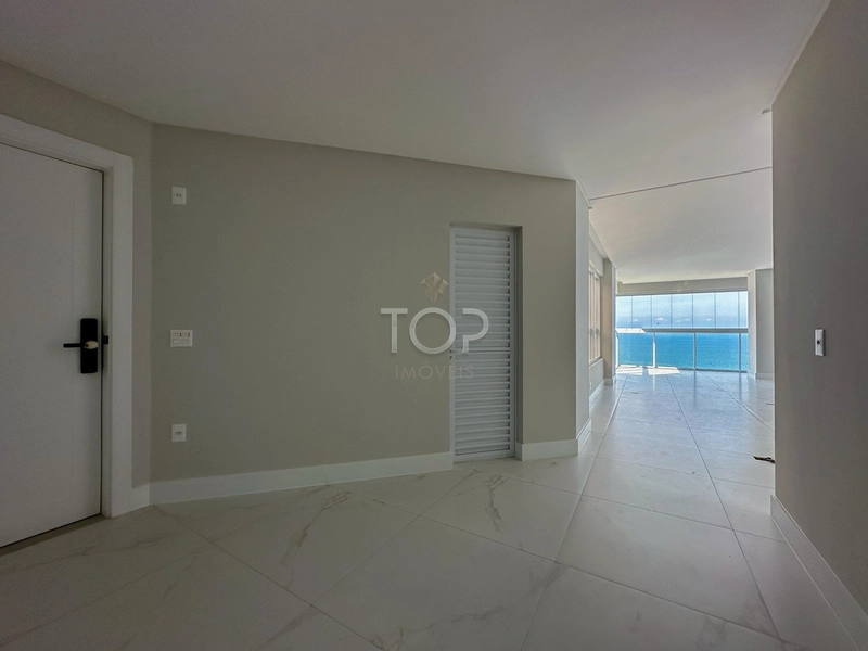 APARTAMENTO PRONTO COM VISTA PARA O MAR EM MEIA PRAIA: 46ª foto da galeria de imagens do imóvel