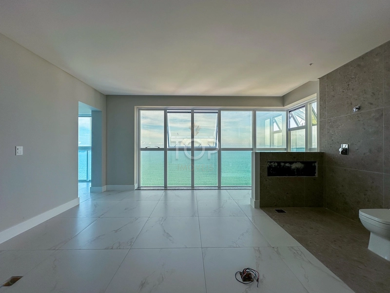 APARTAMENTO PRONTO COM VISTA PARA O MAR EM MEIA PRAIA: 60ª foto da galeria de imagens do imóvel