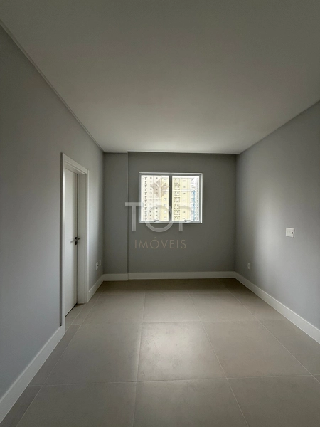 APARTAMENTO PRONTO EM MEIA PRAIA: 13ª foto da galeria de imagens do imóvel