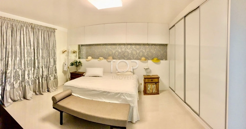 QUADRA MAR FINAMENTE MOBILIADO EM MEIA PRAIA: 20ª foto da galeria de imagens do imóvel