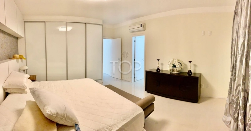 QUADRA MAR FINAMENTE MOBILIADO EM MEIA PRAIA: 21ª foto da galeria de imagens do imóvel