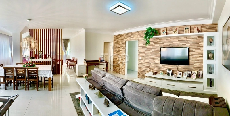 QUADRA MAR FINAMENTE MOBILIADO EM MEIA PRAIA: 8ª foto da galeria de imagens do imóvel