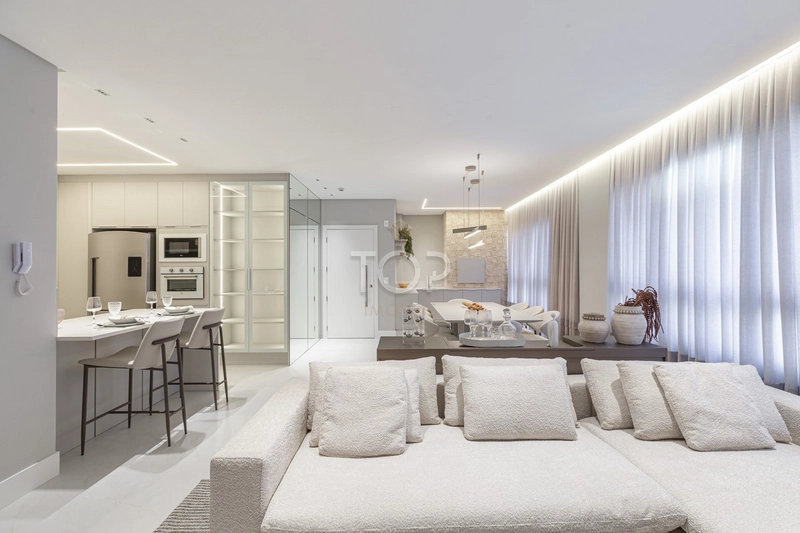 SHOWROOM EM MEIA PRAIA: 1ª foto da galeria de imagens do imóvel