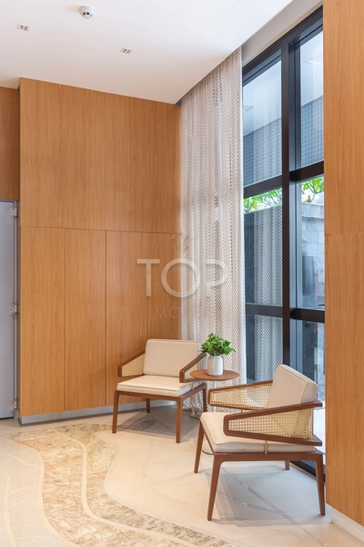 SHOWROOM EM MEIA PRAIA: 5ª foto da galeria de imagens do imóvel