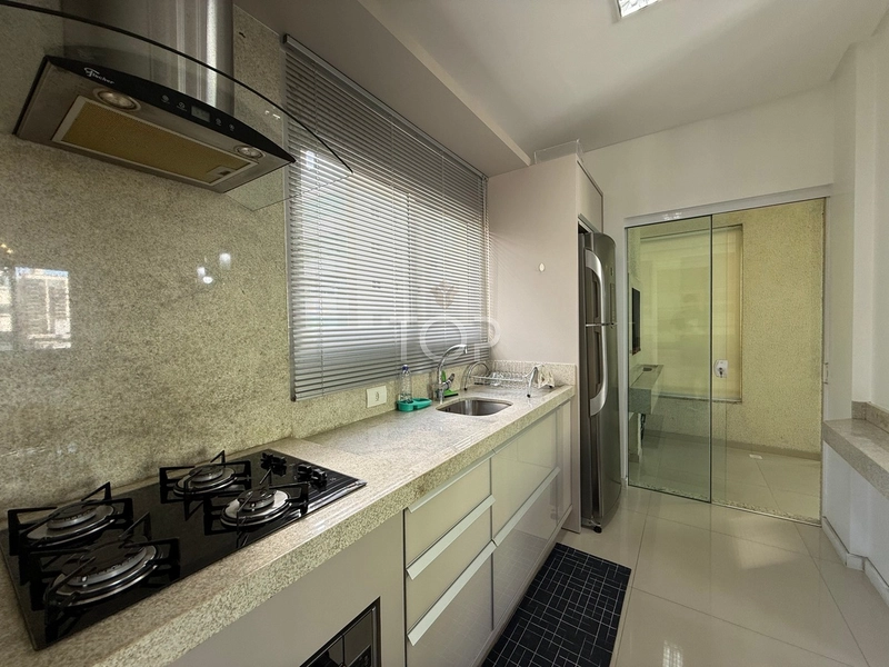 MOBILIADO EM MEIA PRAIA: 5ª foto da galeria de imagens do imóvel