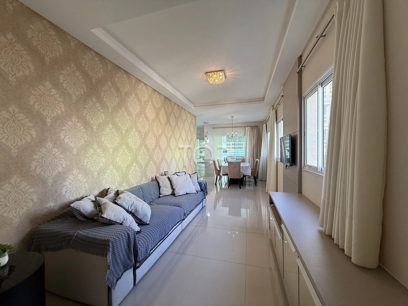 MOBILIADO EM MEIA PRAIA: 22ª foto da galeria de imagens do imóvel