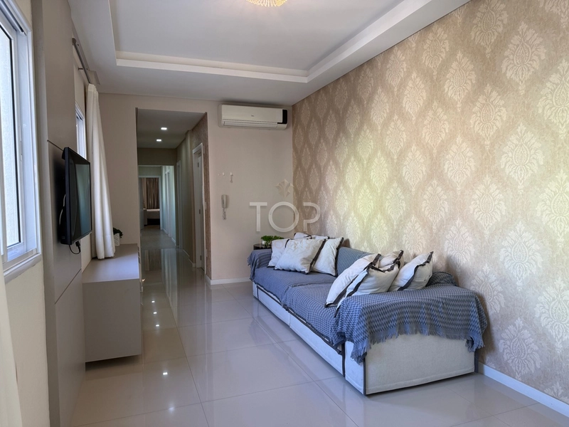 MOBILIADO EM MEIA PRAIA: 10ª foto da galeria de imagens do imóvel