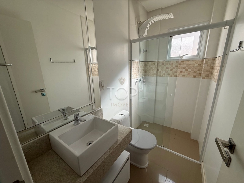 MOBILIADO EM MEIA PRAIA: 15ª foto da galeria de imagens do imóvel