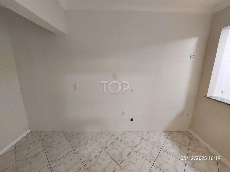 PRONTO PARA MORAR EM MEIA PRAIA: 8ª foto da galeria de imagens do imóvel