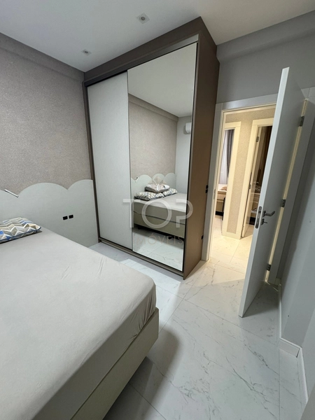 VISTA MAR E MOBILIADO EM MEIA PRAIA: 11ª foto da galeria de imagens do imóvel