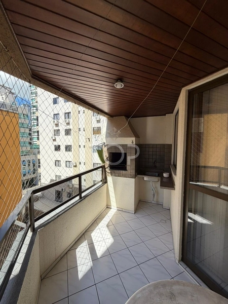 APARTAMENTO A 150 METROS DO MAR- MEIA PRAIA, ITAPEMA-SC: 1ª foto da galeria de imagens do imóvel