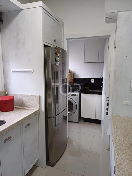 MOBILIADO EM MEIA PRAIA: 2ª foto da galeria de imagens do imóvel