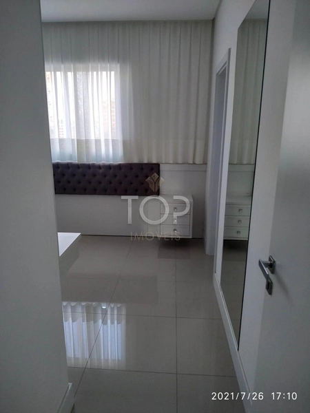 MOBILIADO EM MEIA PRAIA: 11ª foto da galeria de imagens do imóvel