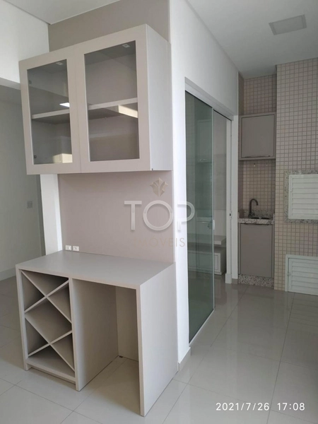 MOBILIADO EM MEIA PRAIA: 9ª foto da galeria de imagens do imóvel