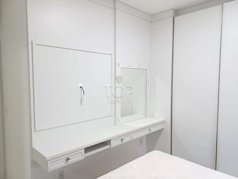 MOBILIADO EM MEIA PRAIA: 7ª foto da galeria de imagens do imóvel