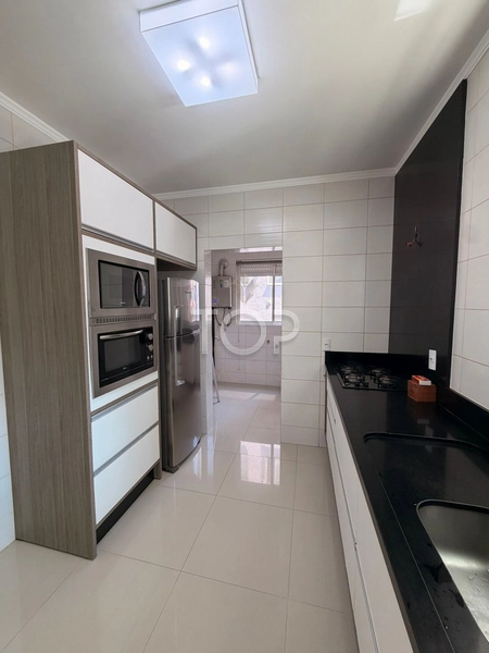 APARTAMENTO 3 QUARTOS NO CORAÇAO DA MEIA PRAIA: 3ª foto da galeria de imagens do imóvel