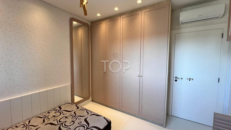 FINAMENTE MOBILIADO EM MEIA PRAIA: 59ª foto da galeria de imagens do imóvel