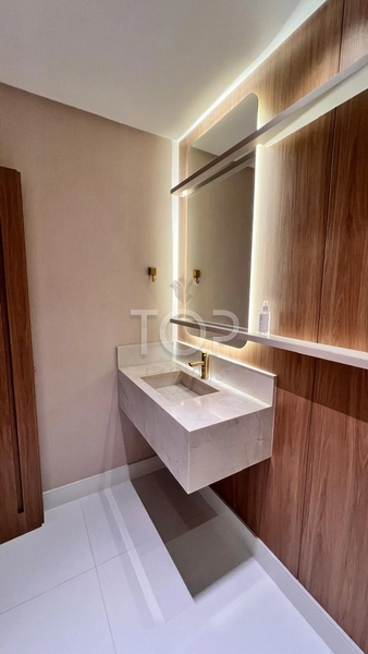 FINAMENTE MOBILIADO EM MEIA PRAIA: 52ª foto da galeria de imagens do imóvel