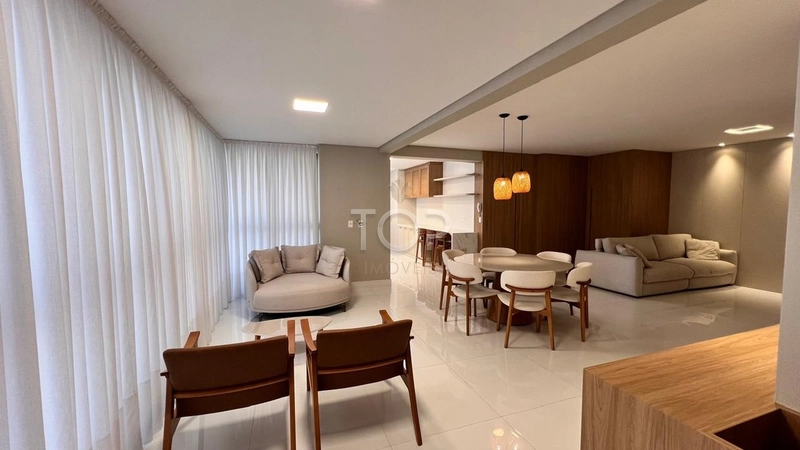 FINAMENTE MOBILIADO EM MEIA PRAIA: 34ª foto da galeria de imagens do imóvel