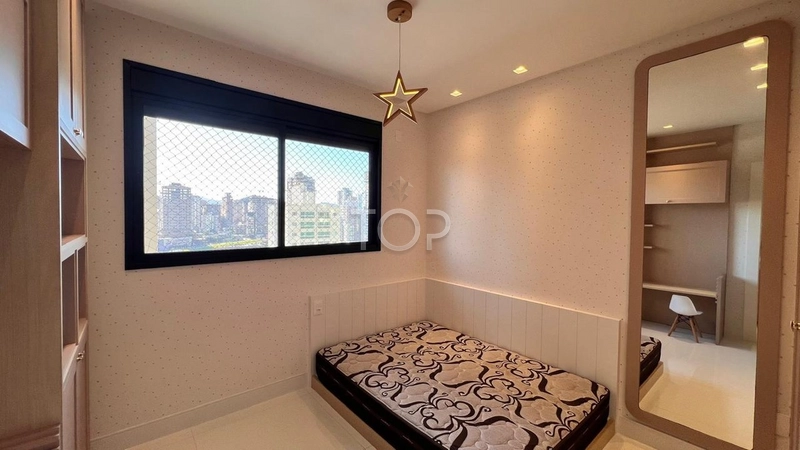 FINAMENTE MOBILIADO EM MEIA PRAIA: 57ª foto da galeria de imagens do imóvel