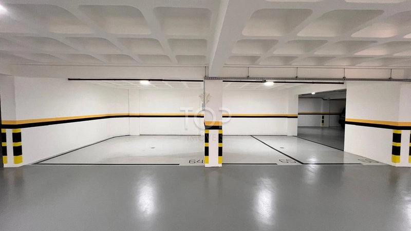 FINAMENTE MOBILIADO EM MEIA PRAIA: 62ª foto da galeria de imagens do imóvel