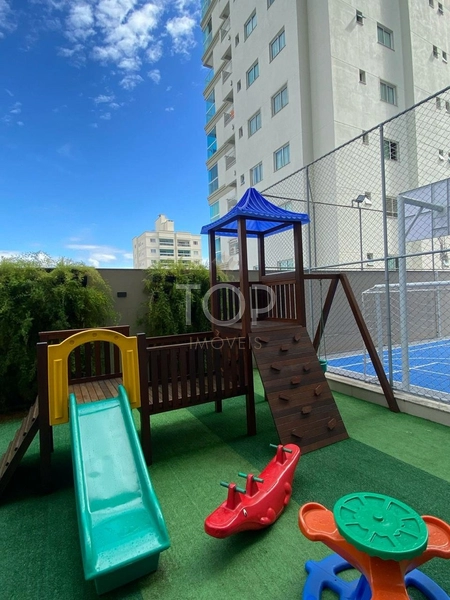 FINAMENTE MOBILIADO EM MEIA PRAIA: 16ª foto da galeria de imagens do imóvel