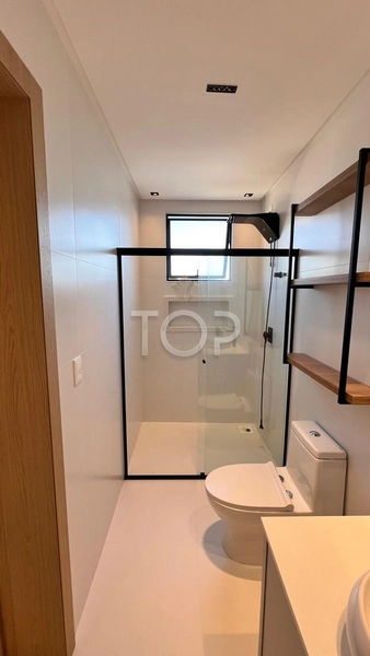 FINAMENTE MOBILIADO EM MEIA PRAIA: 38ª foto da galeria de imagens do imóvel