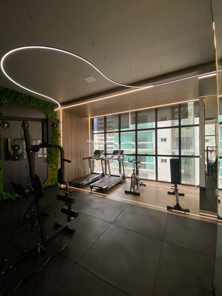 FINAMENTE MOBILIADO EM MEIA PRAIA: 6ª foto da galeria de imagens do imóvel