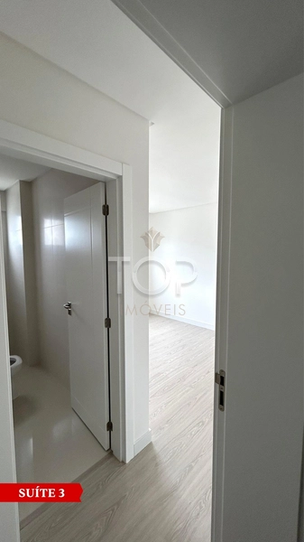 FRENTE MAR PRONTO PARA MORAR EM MEIA PRAIA: 18ª foto da galeria de imagens do imóvel