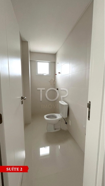 FRENTE MAR PRONTO PARA MORAR EM MEIA PRAIA: 17ª foto da galeria de imagens do imóvel