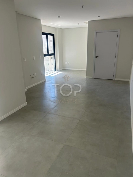 SEU FLAT NA QUADRA MAR EM MEIA PRAIA!!!