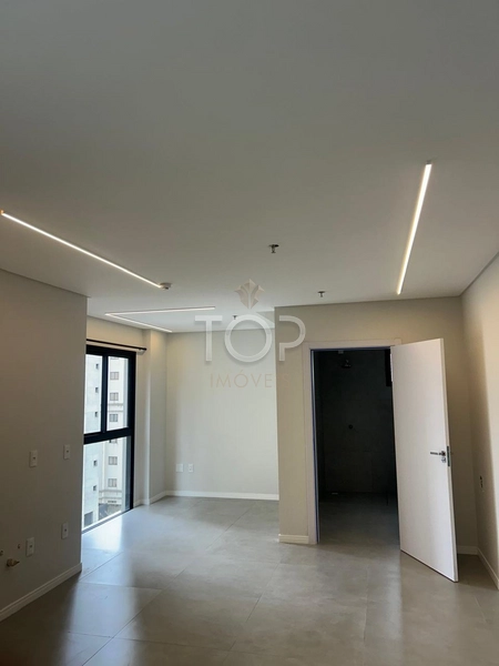 SEU FLAT NA QUADRA MAR EM MEIA PRAIA!!!: 5ª foto da galeria de imagens do imóvel