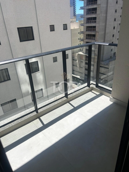 SEU FLAT NA QUADRA MAR EM MEIA PRAIA!!!: 2ª foto da galeria de imagens do imóvel