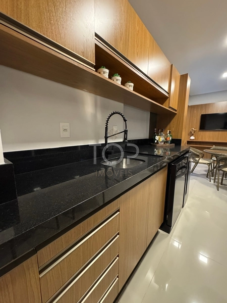 APARTAMENTO FINAMENTE MOBILIADO EM MEIA PRAIA: 26ª foto da galeria de imagens do imóvel