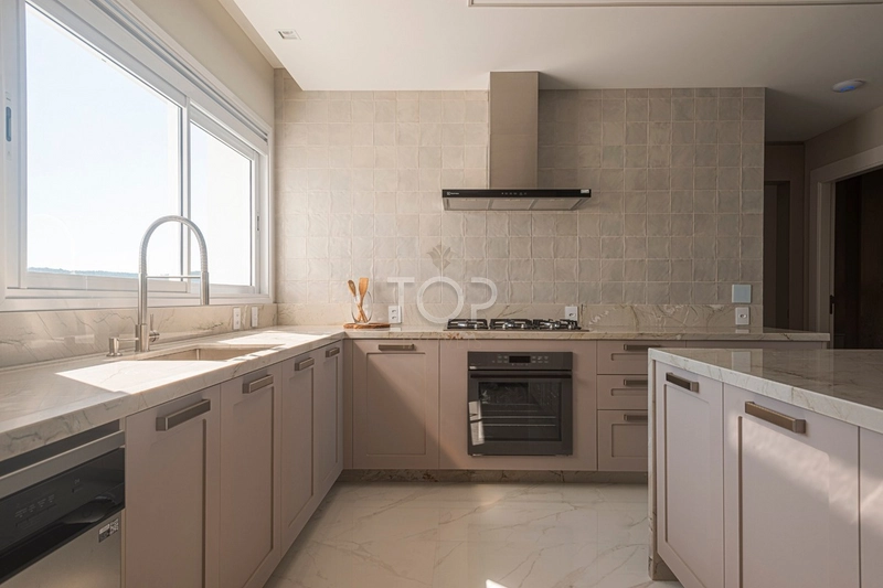 Finamente mobiliado, com vista para o mar, em Balneário Camboriú: 6ª foto da galeria de imagens do imóvel