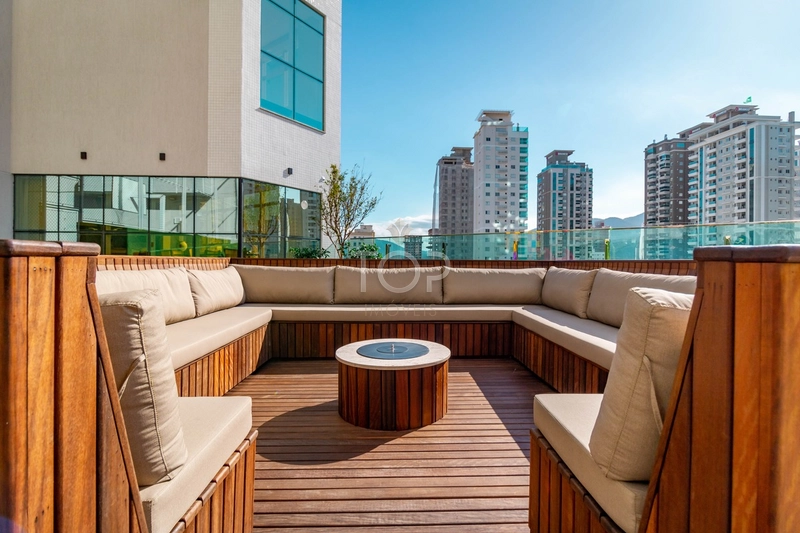 VISTA MAR MOBILIADO EM MEIA PRAIA: 23ª foto da galeria de imagens do imóvel