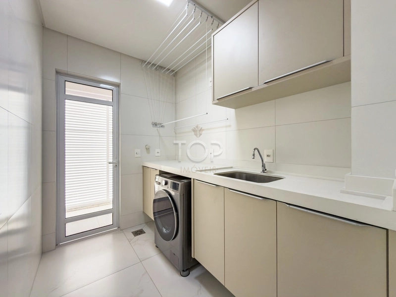 VISTA MAR MOBILIADO EM MEIA PRAIA: 6ª foto da galeria de imagens do imóvel