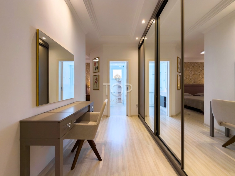 VISTA MAR FINAMENTE MOBILIADO EM MEIA PRAIA: 14ª foto da galeria de imagens do imóvel