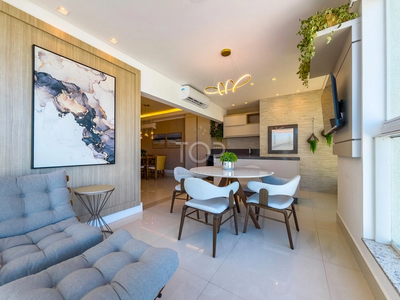 VISTA MAR FINAMENTE MOBILIADO EM MEIA PRAIA: 6ª foto da galeria de imagens do imóvel