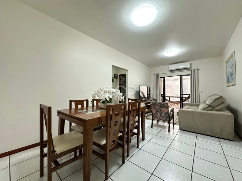 OPORTUNIDADE EM MEIA PRAIA QUADRA MAR MOBILIADO: 6ª foto da galeria de imagens do imóvel