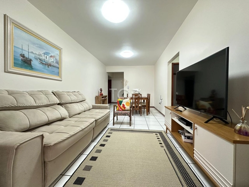 OPORTUNIDADE EM MEIA PRAIA QUADRA MAR MOBILIADO: 3ª foto da galeria de imagens do imóvel