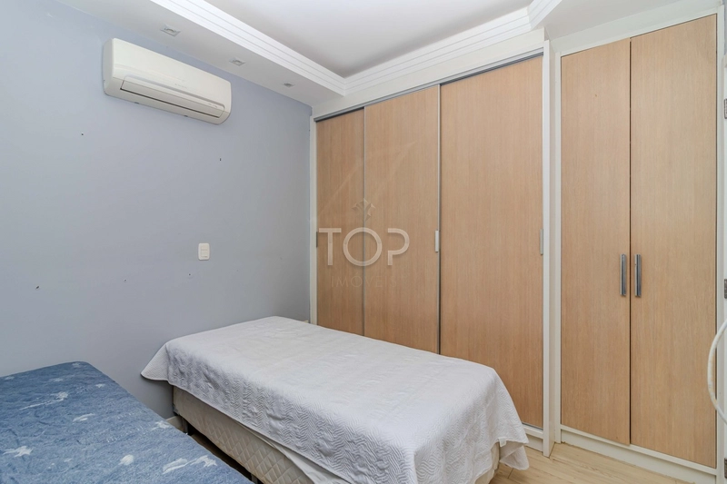 FINAMENTE MOBILIADO EM MEIA PRAIA: 17ª foto da galeria de imagens do imóvel